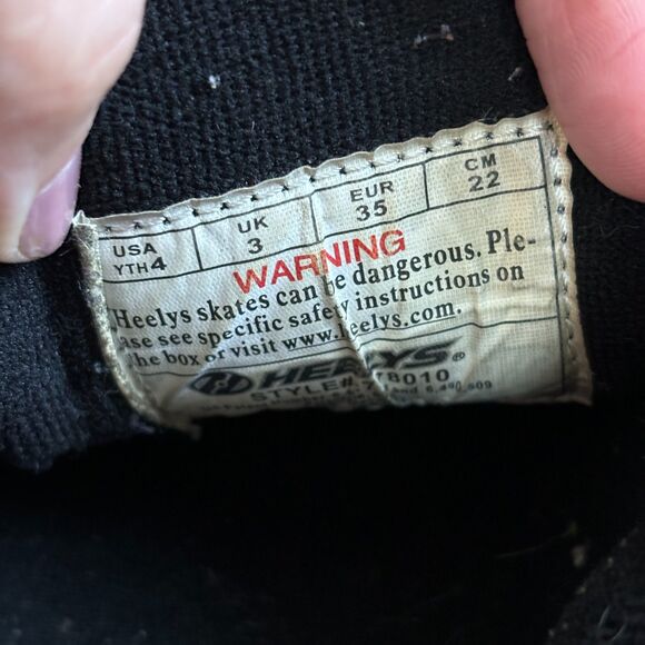 Heelys Propel 2.0 Skate Shoes With Wheels Youth Size 4 Wheeled Sneaker Black - Picture 7 of 9